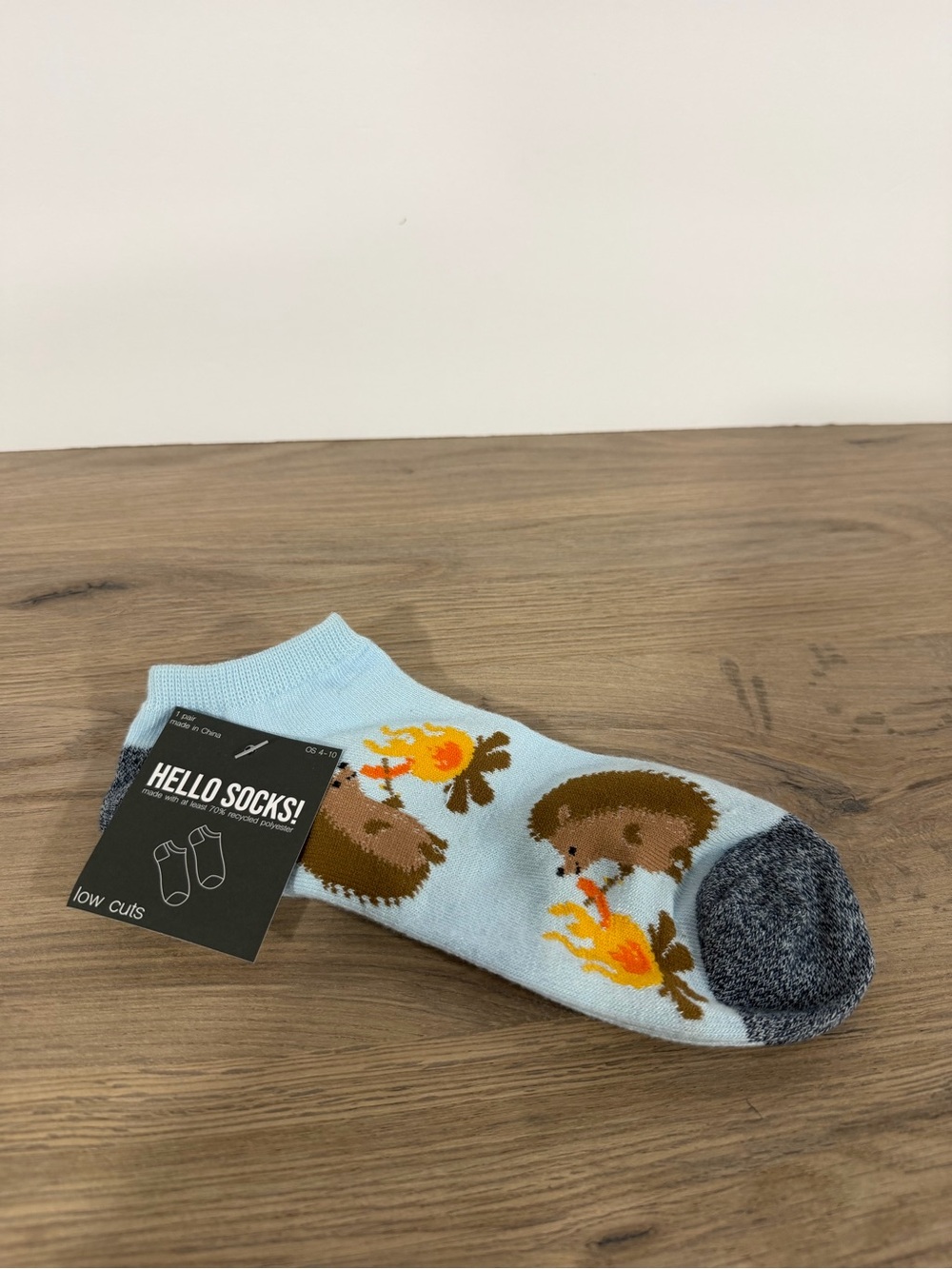 Women’s socks-Low Cut Hedgehog & Bird Socks - Light Blue